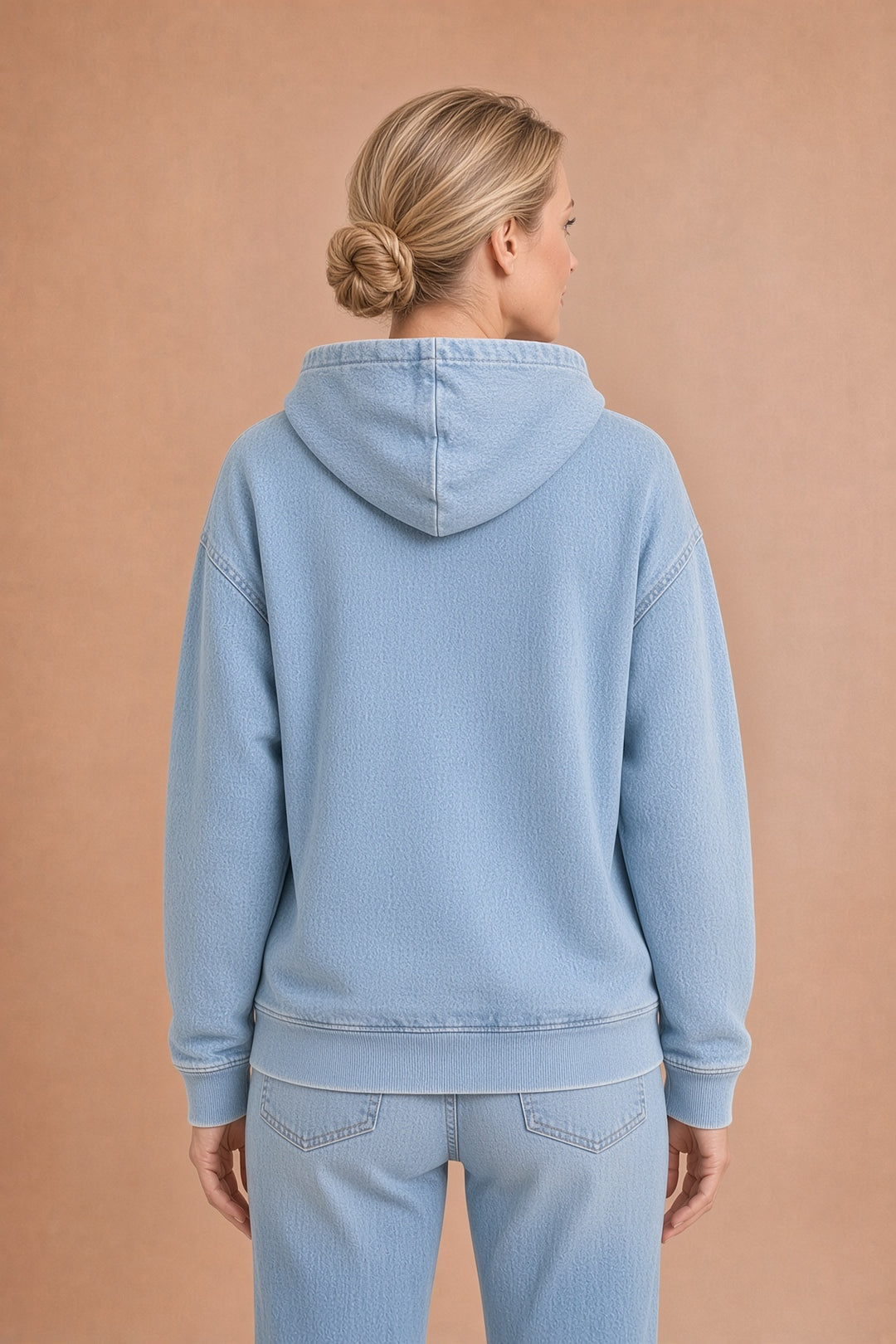 Blanca – Huppari raidallisella ranskanbulldoggilla ja denim-appliikaatiolla naisille – kuva 4