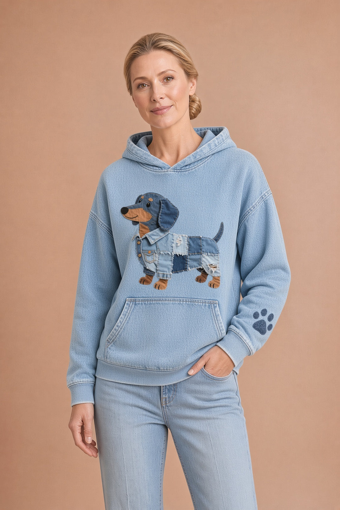 Azucena – Denim-huppari mäyräkoira-appliikaatiolla – kuva 1