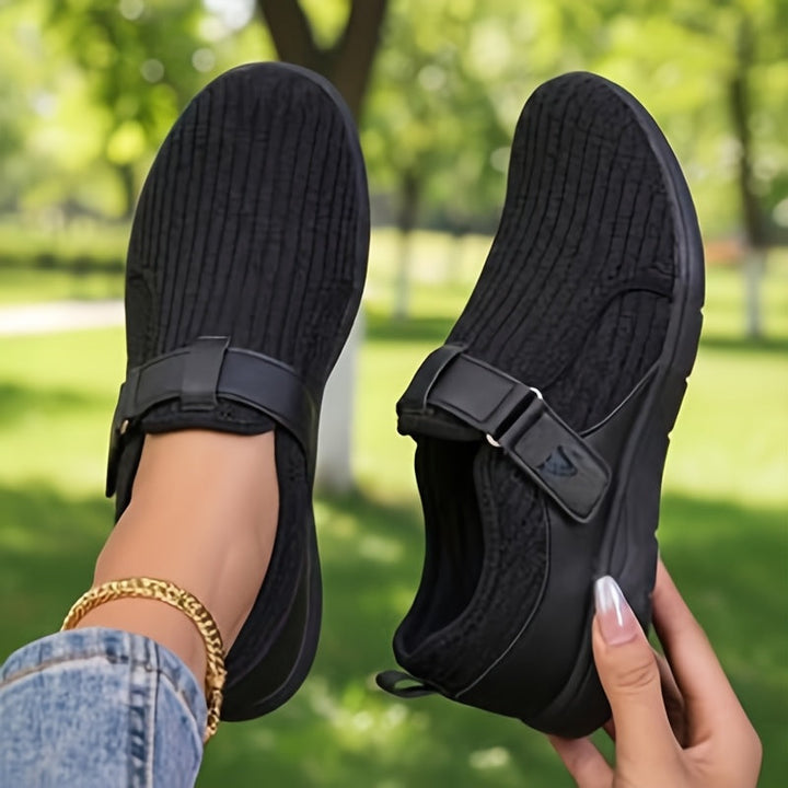 Anke – Nastavitelný komfortní sneaker s extra širokým střihem