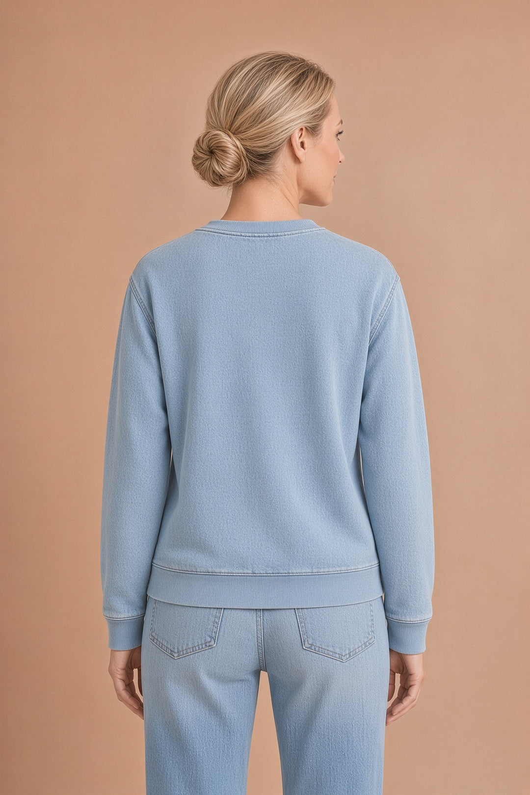 Sol – Naisten huppari denim-patchworkilla ja mäyräkoirakuviolla – kuva 4