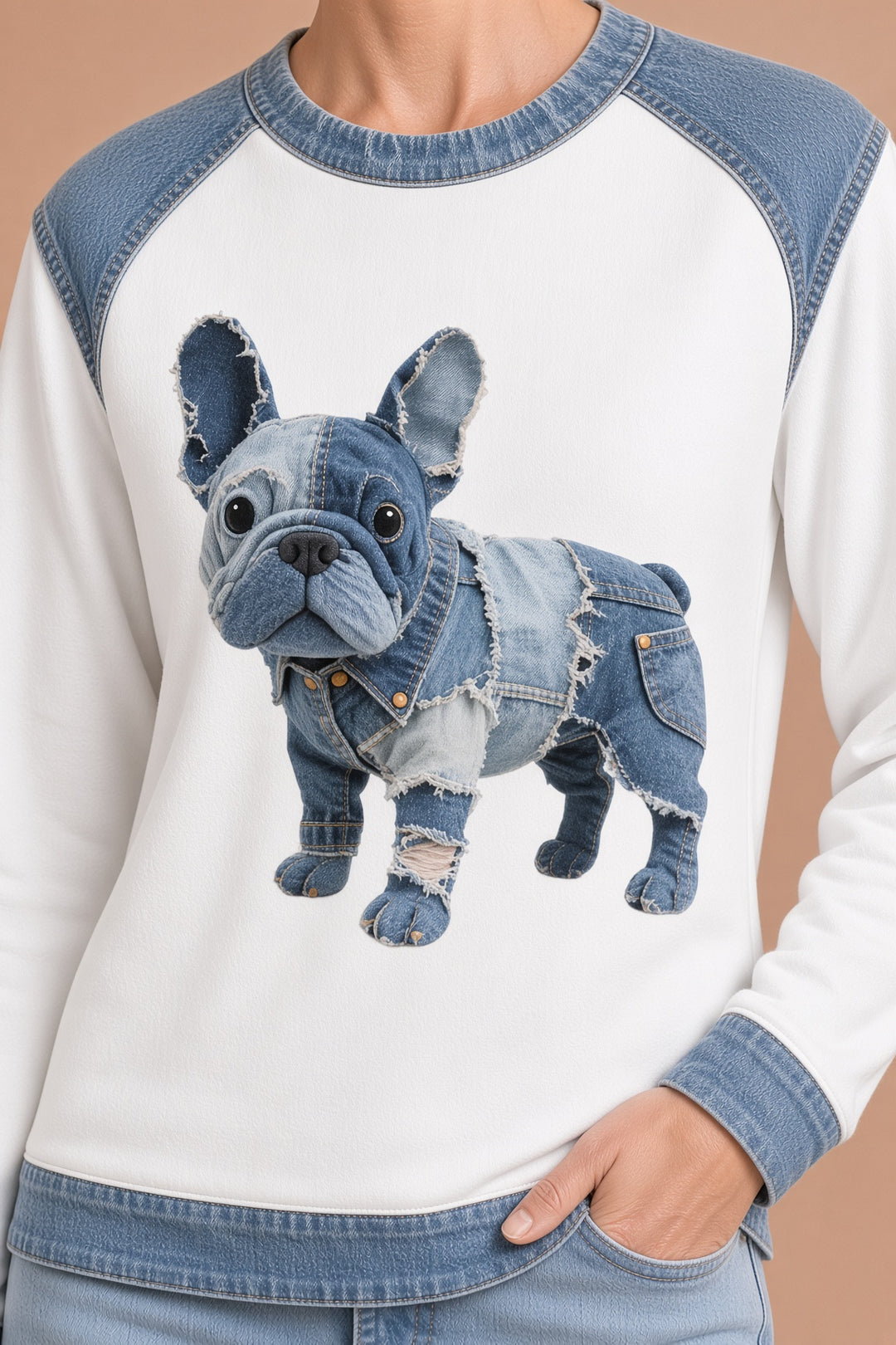 Alma – Denim-patchwork-huppari naisille, ranskanbulldoggityyli – kuva 5