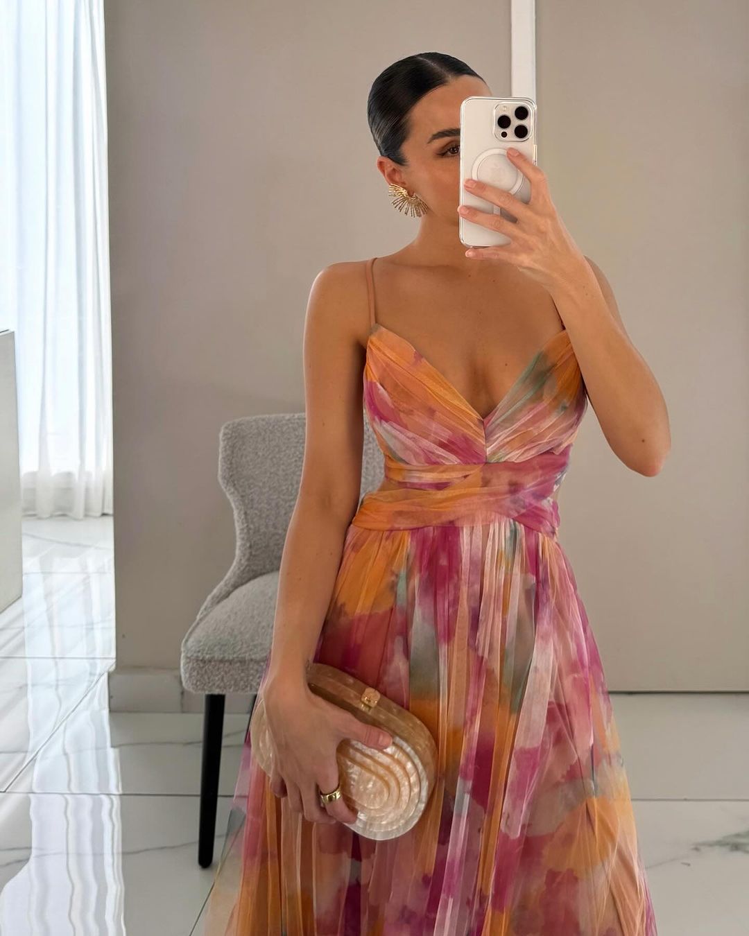 Aira - Elegantní Dlouhá Šaty s Šňůrkami
