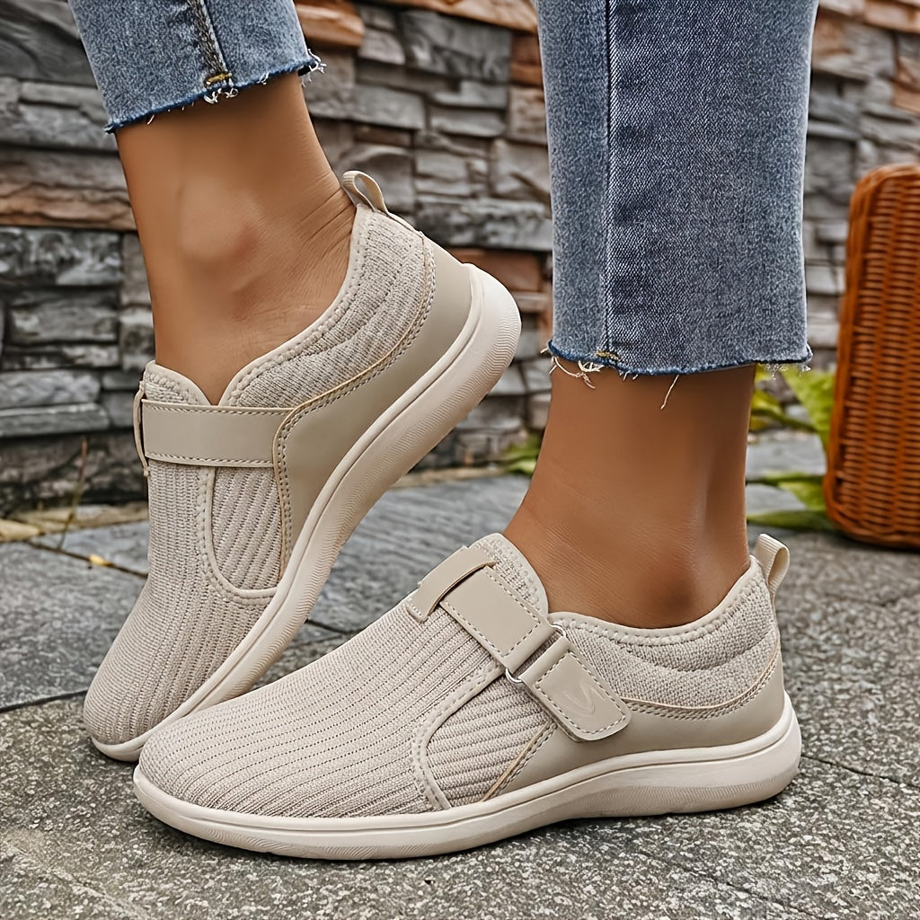Anke – Nastavitelný komfortní sneaker s extra širokým střihem