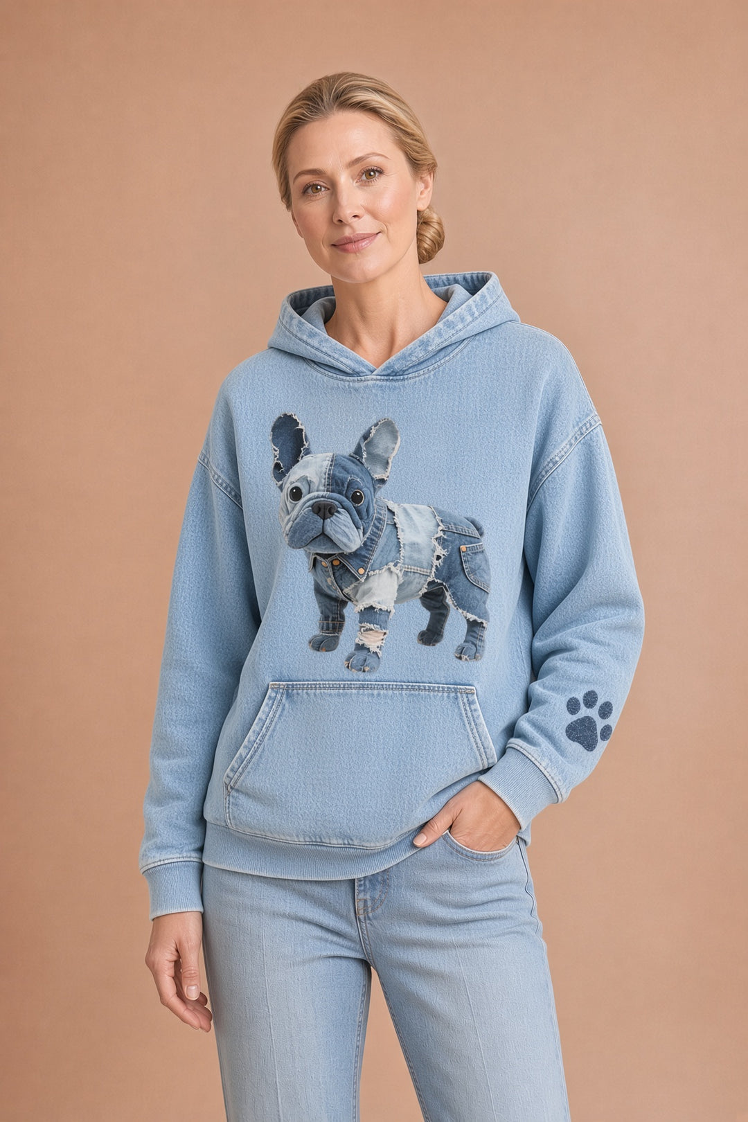 Blanca – Huppari raidallisella ranskanbulldoggilla ja denim-appliikaatiolla naisille – kuva 1
