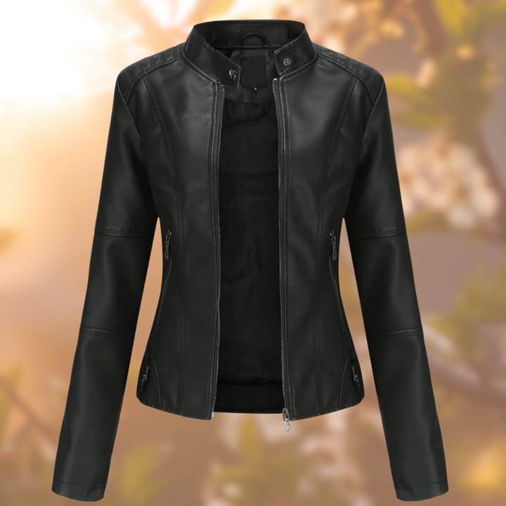 Červená přiléhavá bunda z umělé kůže: Odvážná elegance