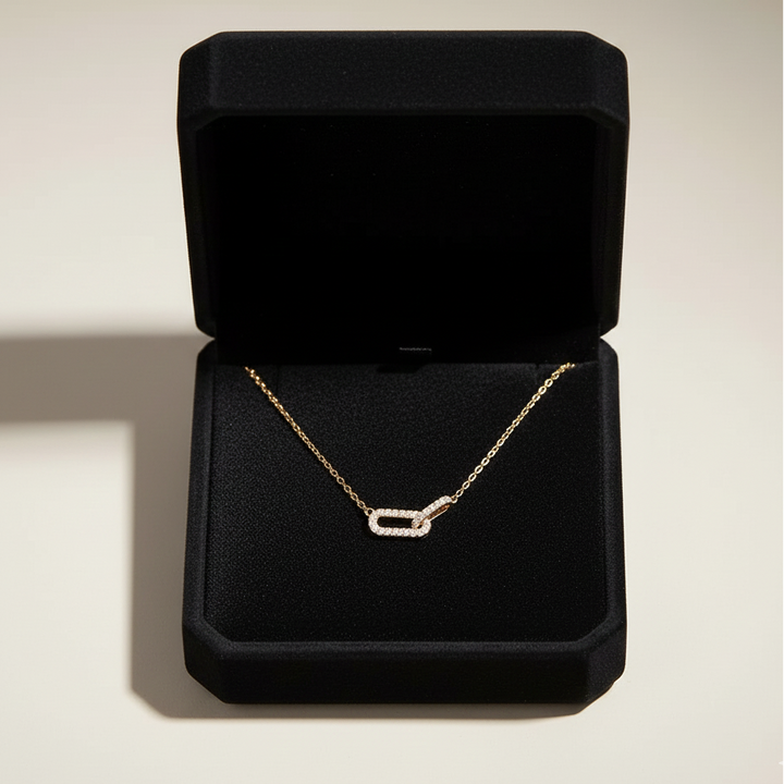 Elegantní Přívěsek s Kovovými Květinami