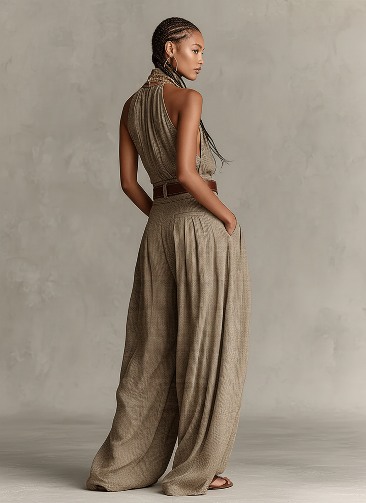 Dámská kombinéza z směsového bavlněného materiálu v taupe s americkým límcem a širokými nohavicemi, nadčasový boho-elegantní styl (bez pásku)