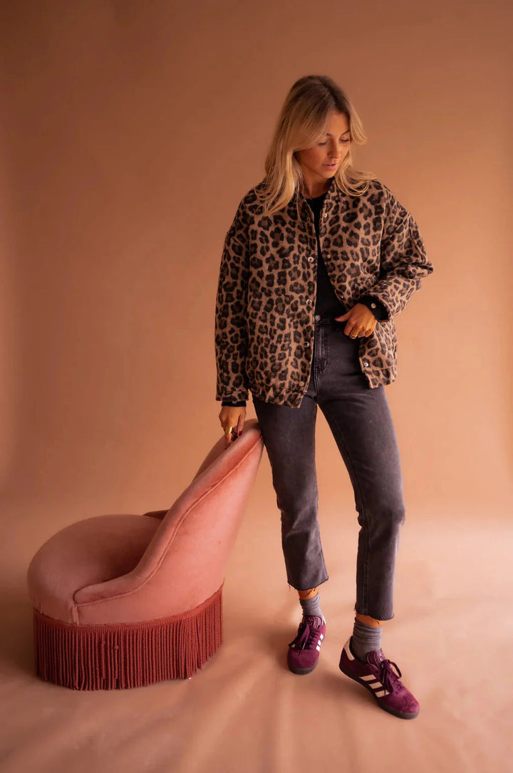 Dámská leopardí bunda s druky