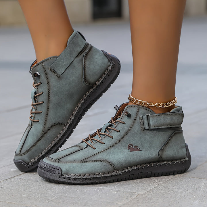 Lola - Komfortní sneaker s vysokým střihem