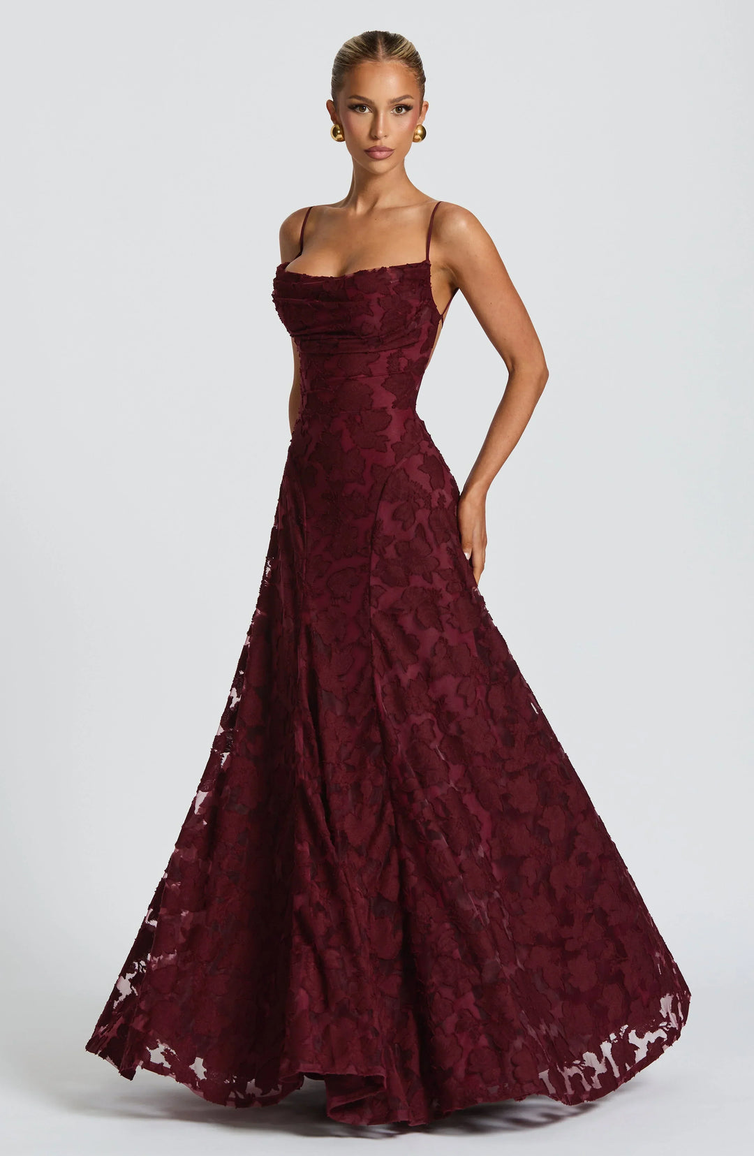 Rubis | Elegantní dlouhá krajková šaty
