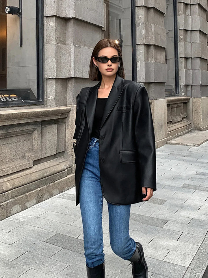 Oversize bunda s koženým efektem, elegantní a moderní pro ženy